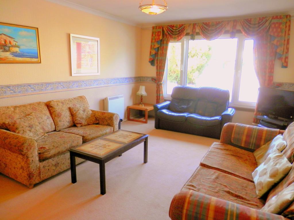 Cairngorm Highland Bungalows อาวีมอร์ ภายนอก รูปภาพ