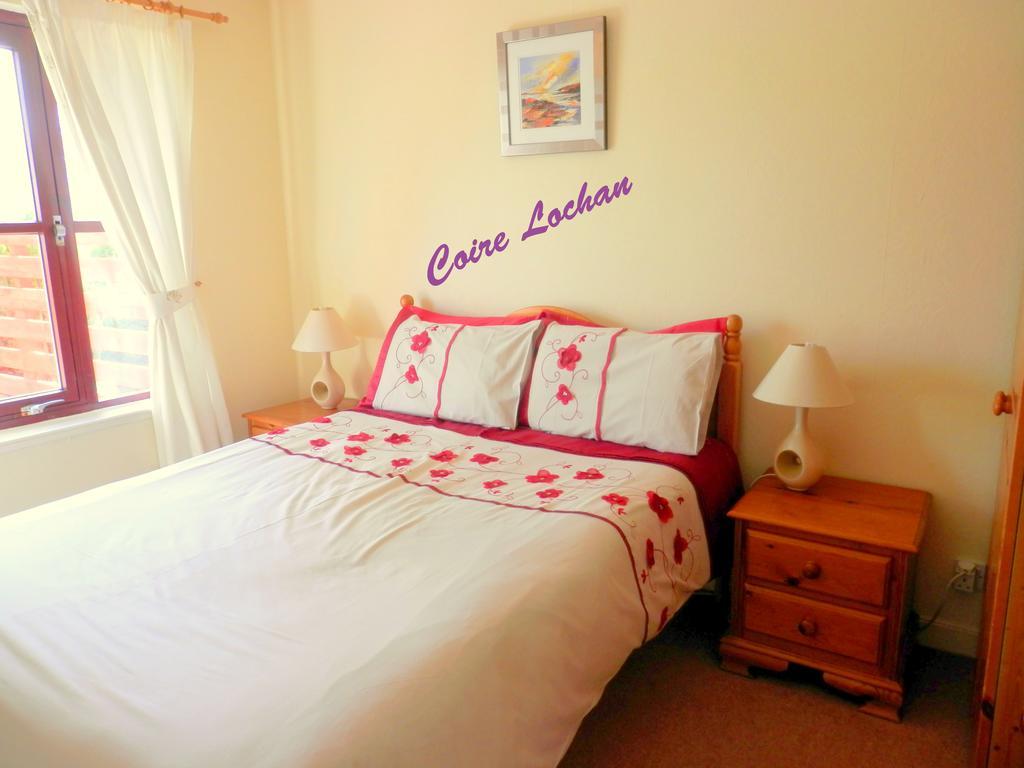 Cairngorm Highland Bungalows อาวีมอร์ ภายนอก รูปภาพ